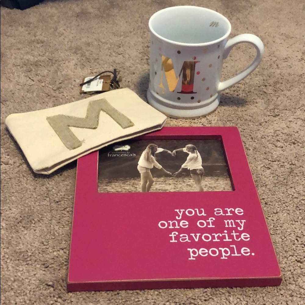 M initial gift bundle